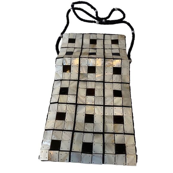 Beautiful Vintage Checkerboard Alabaster & Black Small Crossbody. - Picture 4 of 6